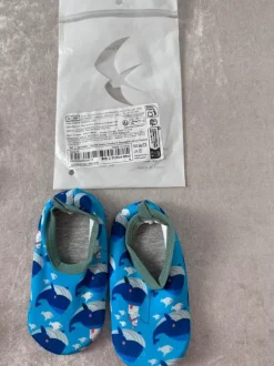 Badeschuhe baden