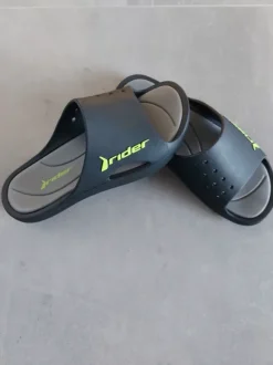 Badeschuhe rider gr. 43, wie neu.