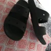 Badeschuhe schwarz