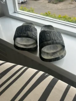 Badslippers Superdry. Maat 42