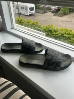 Badslippers Superdry. Maat 42