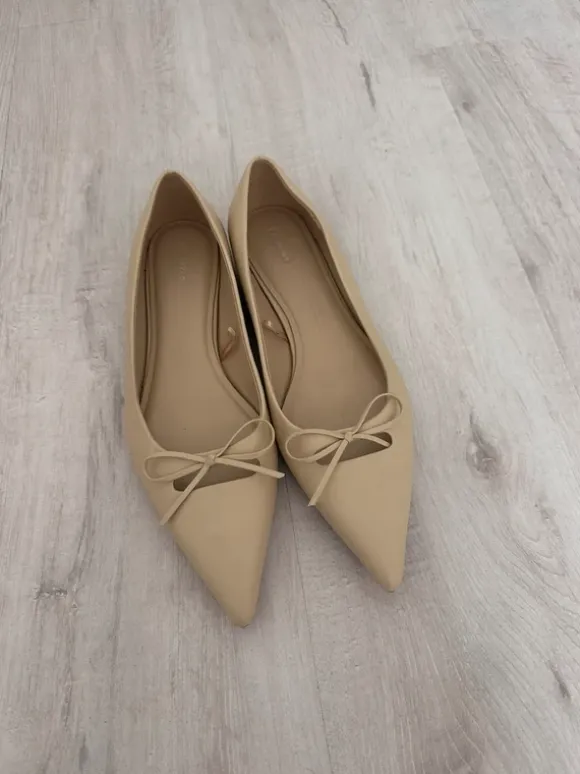 Ballerina Reserved