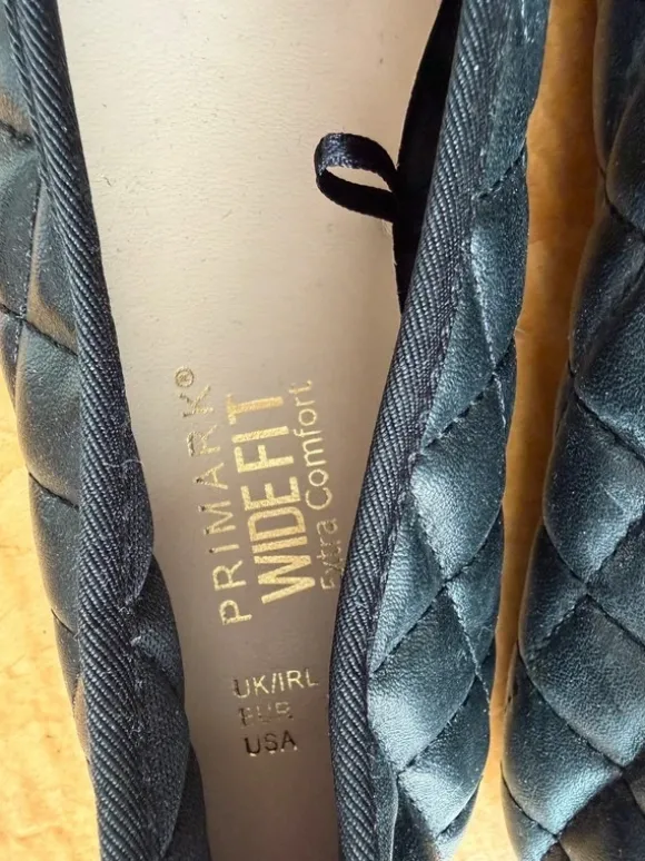 Ballerina schwarz Gold 36 Primark