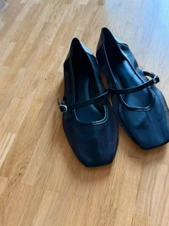 Ballerinas