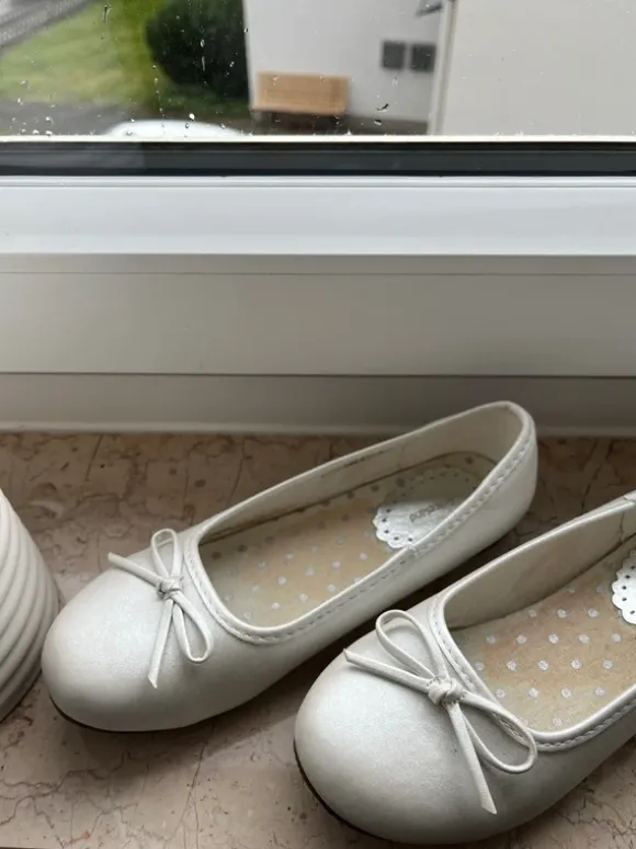 Ballerinas - Sandalen - mit Schleife
