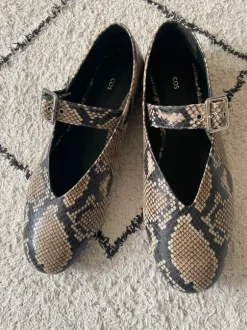 Ballerinas COS Gr. 40 snake neu