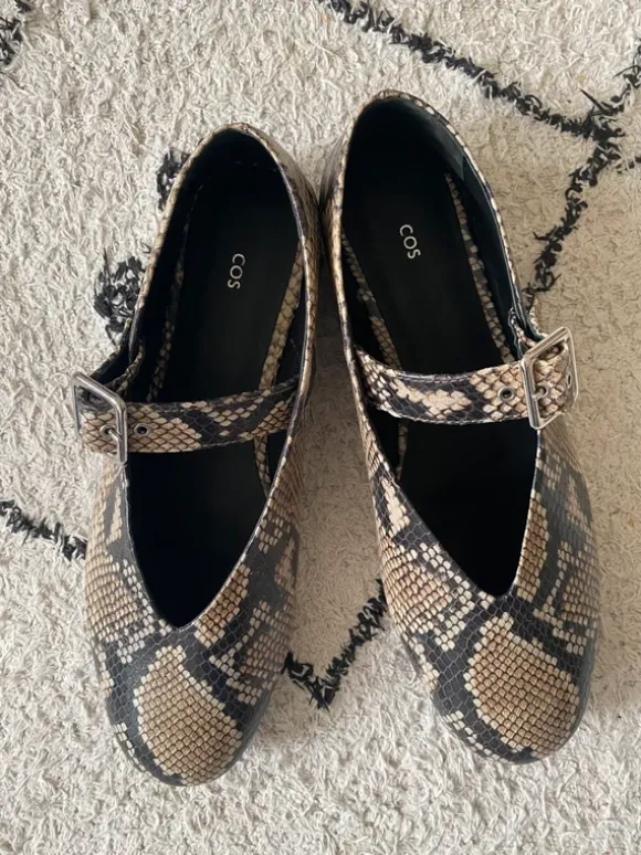 Ballerinas COS Gr. 40 snake neu