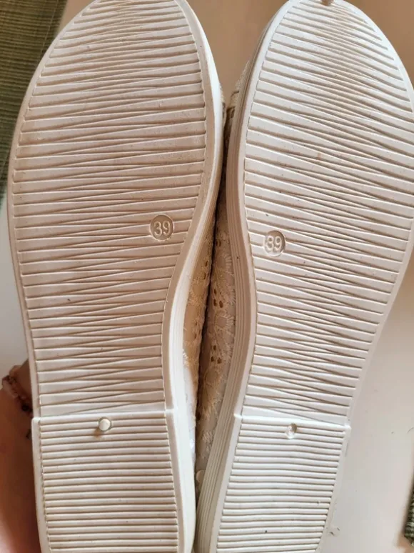 Ballerinas in Beige/Weiß/Creme – Anna Field, Gr. 39, neu