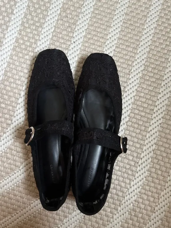 Ballerinas mit riemchen spitze süß elegant flach
