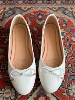 Ballerinas mit Schleife