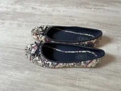 Ballerinas weiß blau rot 37