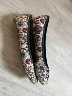 Ballerinas weiß blau rot 37