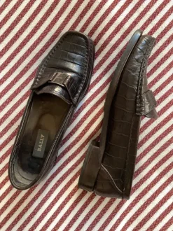 Bally vintage croc embossed loafers 38
