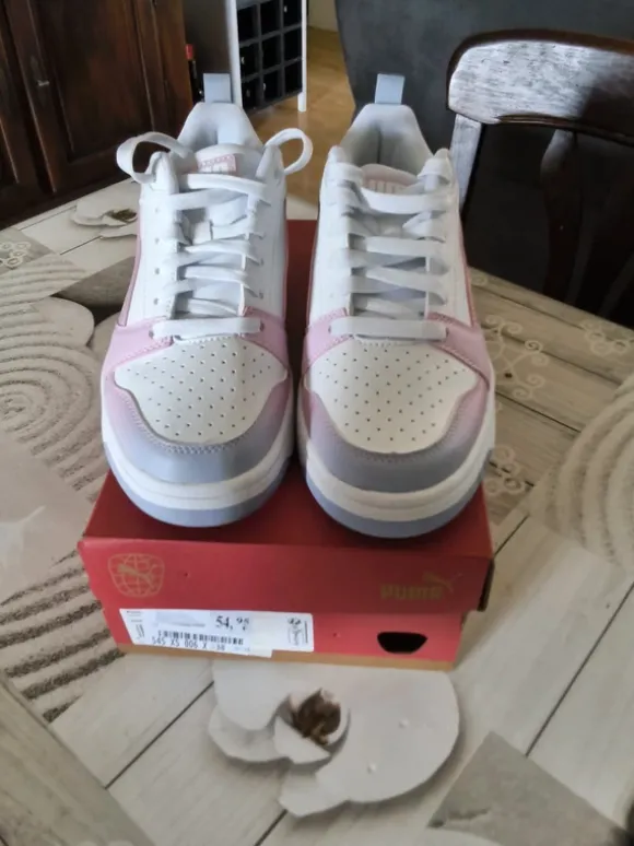 Baskets femmes, puma, neuves , 38