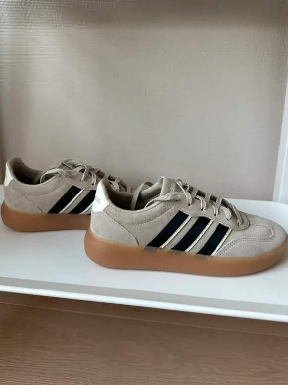 Baskettes basses Adidas sportswear