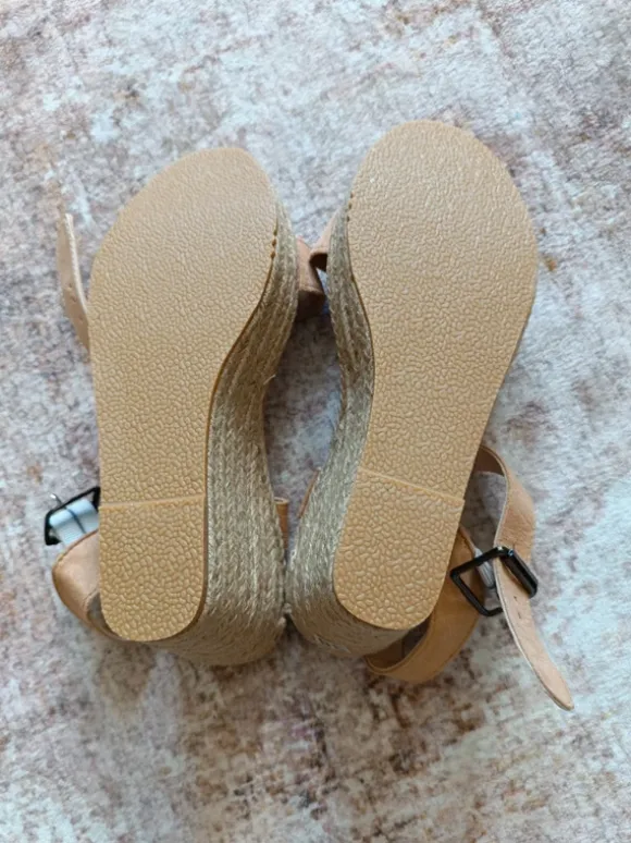 Bastsandalen Keilabsatz NEU