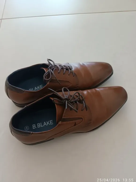 B.Blake Man classic shoes 42.