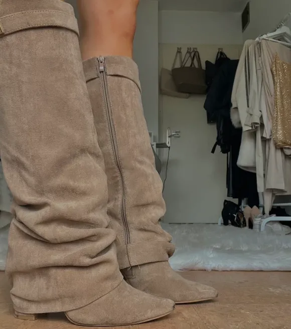 beige hohe boots