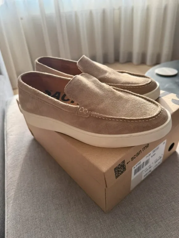 Beige loafers maat 39