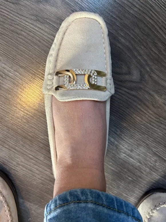 beige loafers met gouden detail - nieuw!