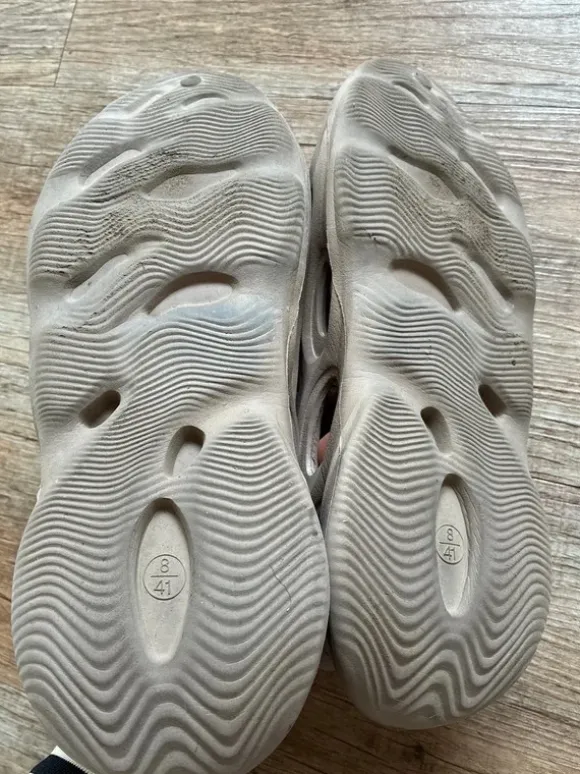 Beige Sommer-Bade Schuhe Gr 41