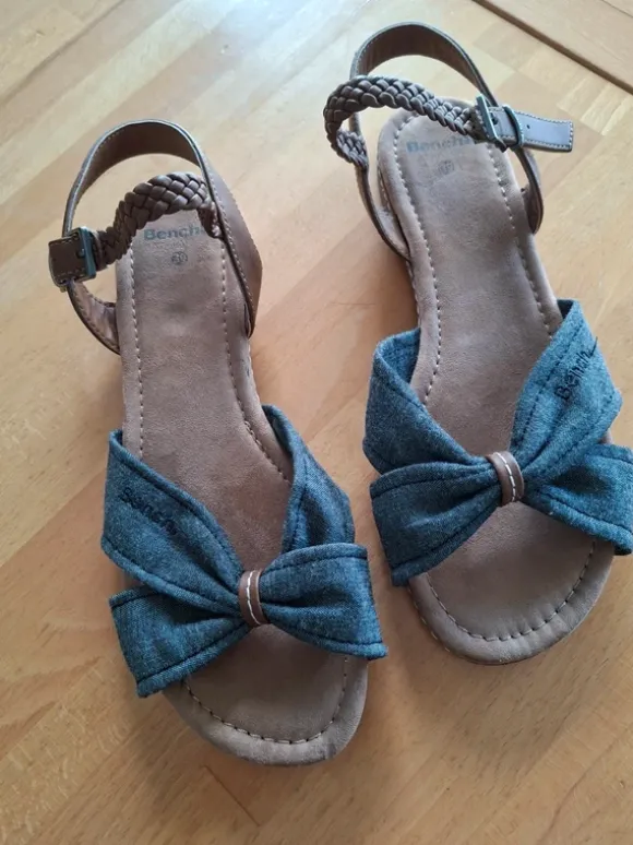 Bench Sandalen