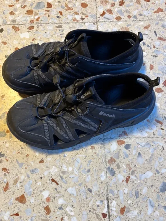 Bench Sandalen im Angebot