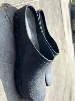 Benesta zwarte tuin klompen 44-45