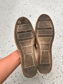 Bequeme beige Espadrilles aus Canvas
