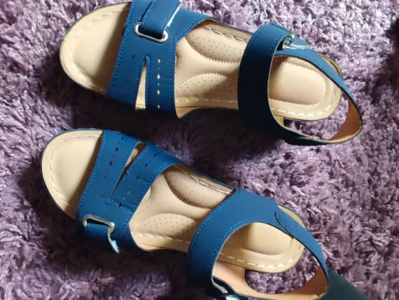 Bequeme Sandaletten Größe 40 , Keilabsatz, neu