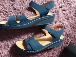Bequeme Sandaletten Größe 40 , Keilabsatz, neu