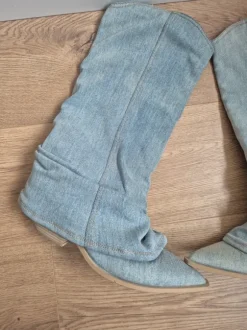 Bershka- denim - lichtblauw - cowboylaarzen / slouchy boots - maat 40