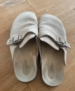 Bershka Clogs Mules Schlappen Slipper beige Suede Gr. 39