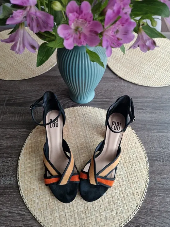 Bibi Lou Suede Criss-Cross Block Heel Sandals - Size 41