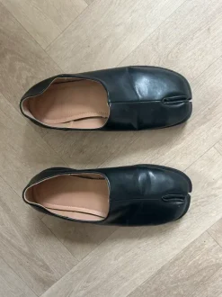 Black Tabi dupes