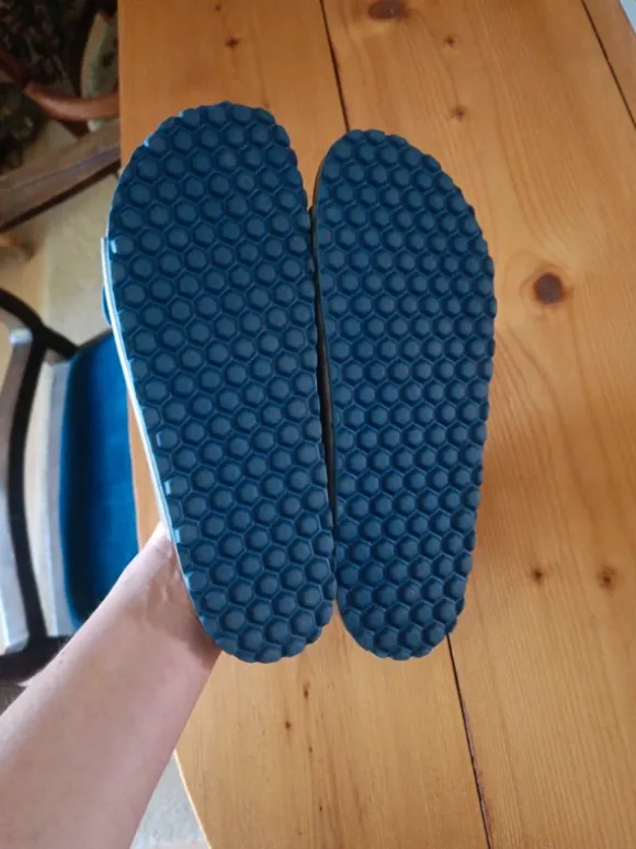 Blaue Hausschuhe von Re-LaXX
