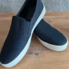 Blaue Slipper von Tommy Hilfiger