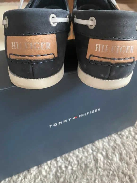 blaue Tommy Hilfiger Segel/Bootschuhe/Loafer