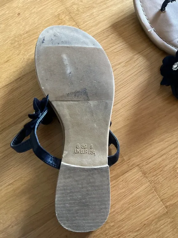 Blumensandalen