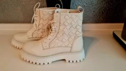 Boots cream (Frühjahr)