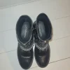 Boots Stradivarius