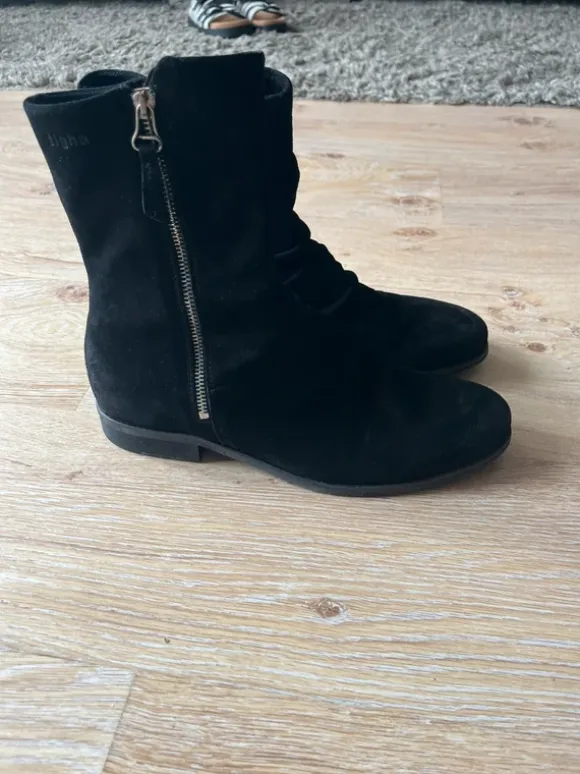 Boots, Tigha, schwarz, Gr 41