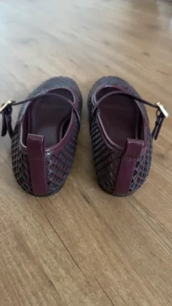 Bordeaux burgundy kleur flats