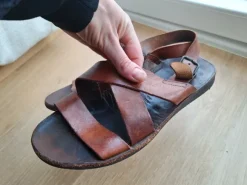 Brador sandals