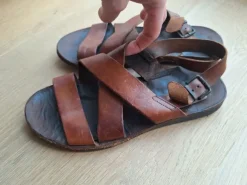 Brador sandals