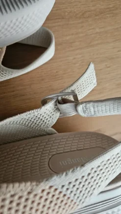 Brandneue Sandalen im Vivaia-Style