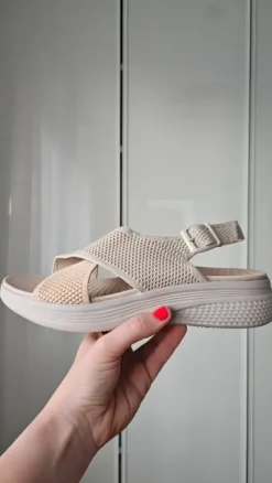 Brandneue Sandalen im Vivaia-Style