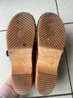 Braune Clogs von Leone