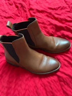 Braune Leder-Stiefeletten / Chelsea Boots von Marco Tozzi – Zeitloser Look – Gr. 38 - Top Zustand