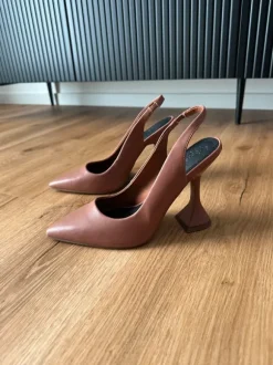 Brauner High Heel 39
